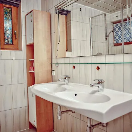 Awen-1 By Interhome Daire